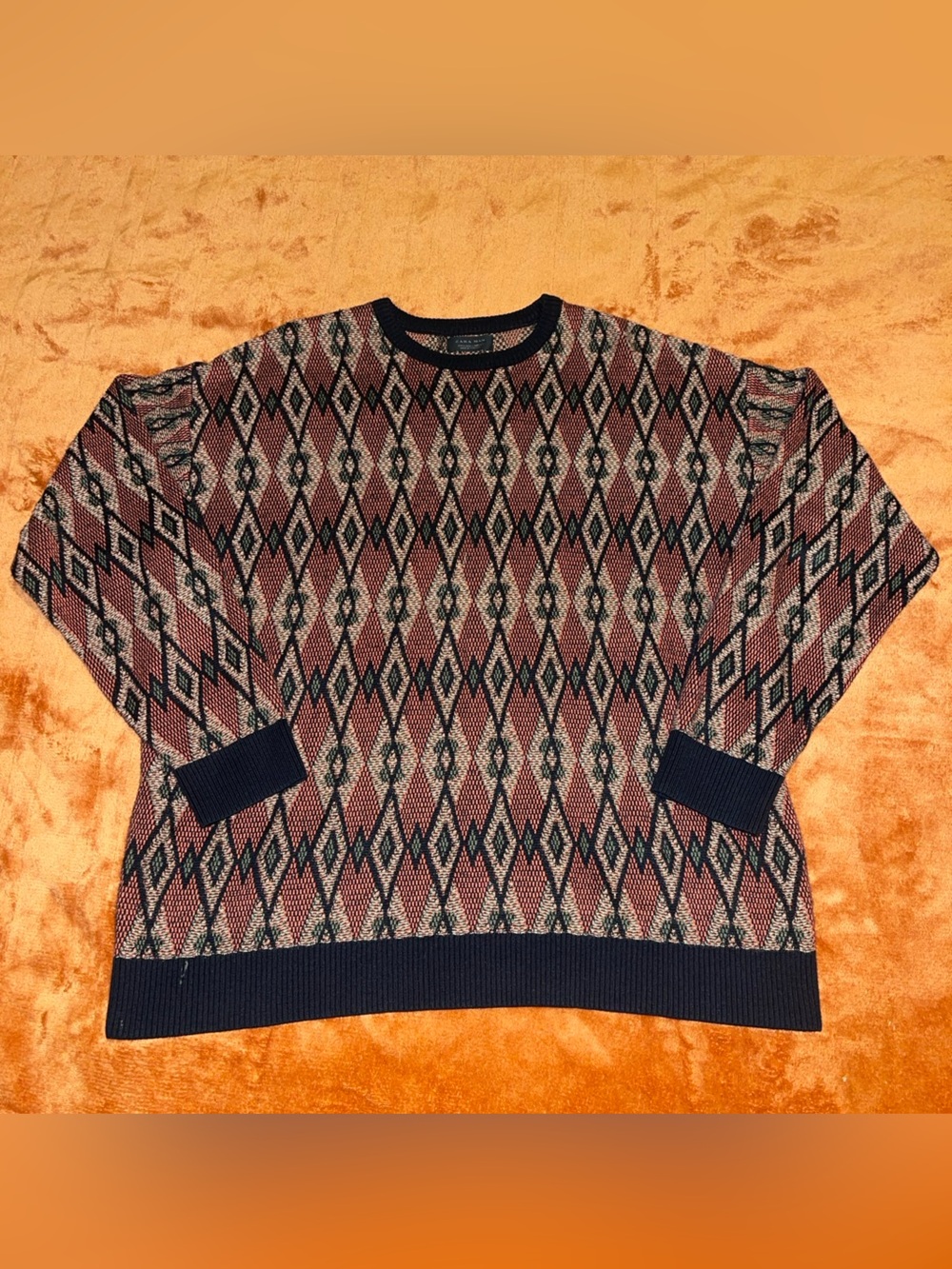 Vintage Zara Men's Maroon and black Diamond-Pattern Crewneck Sweater